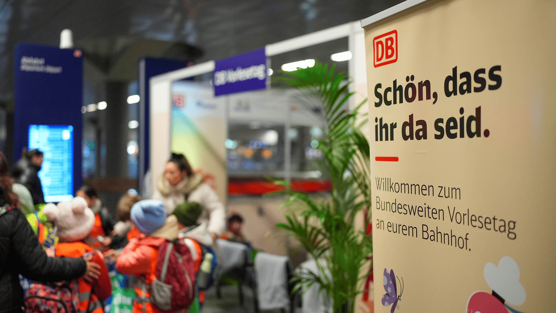 Impression Vorlesetag 2024 Schild "Schön, dass ihr da seid"