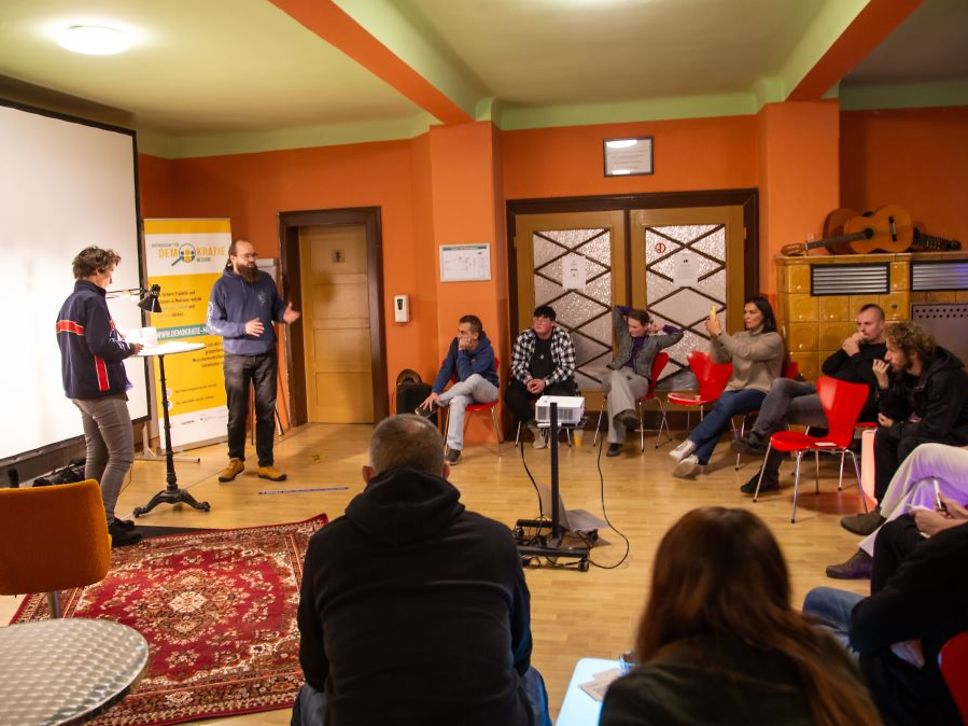 Teilnehmer des Demoslams in Meerane